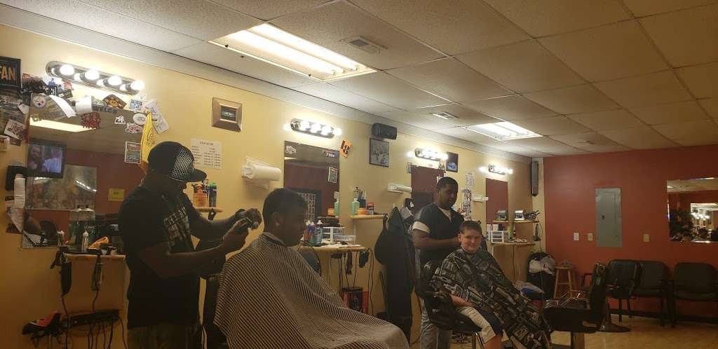 Strickly Business Barbershop | 17453 Jefferson Davis Hwy, Ruther Glen, VA 22546, USA | Phone: (804) 433-8850