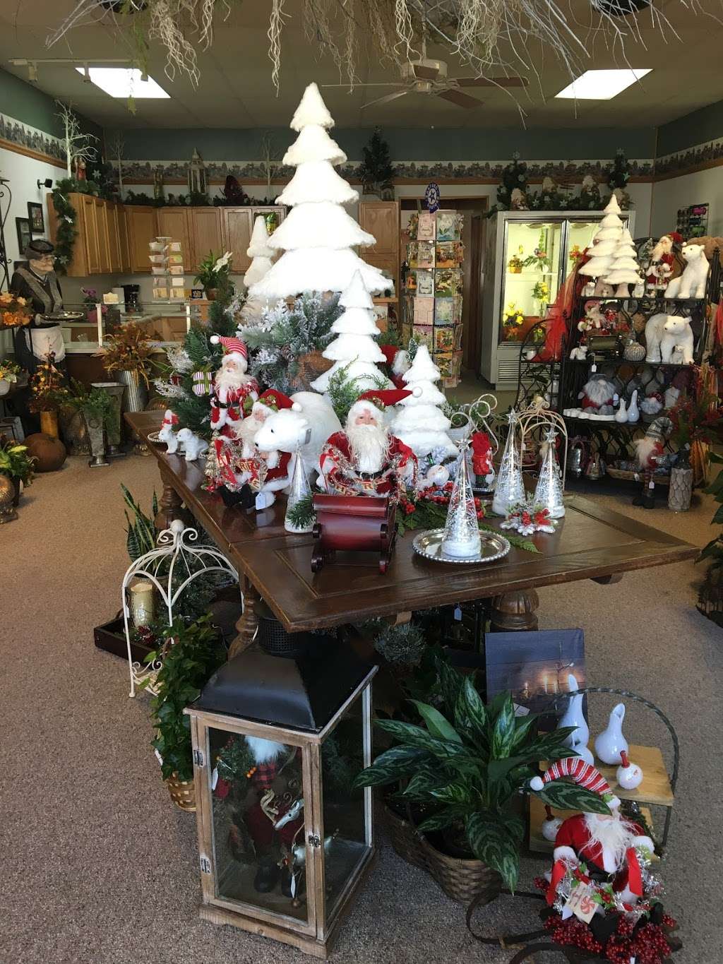 Mainstreet Flower Shoppe | 713 Oregon St, Hiawatha, KS 66434, USA | Phone: (785) 742-3700