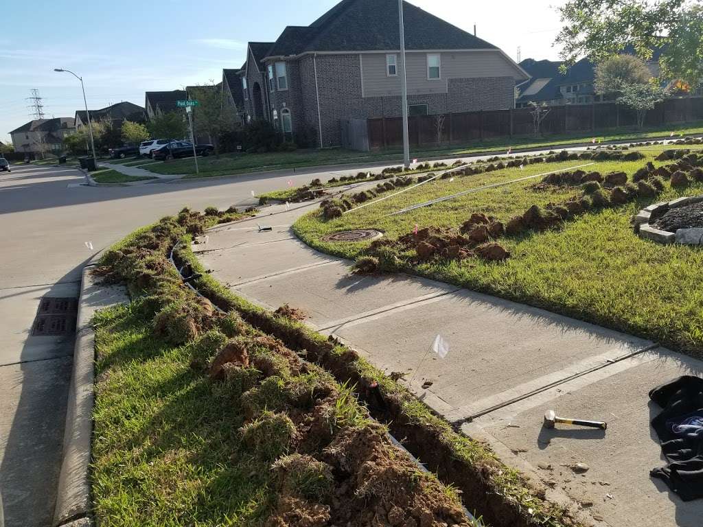 Colonial Irrigation & Sprinkler system | 2114 Seabourne Creek Ln #b, Rosenberg, TX 77471 | Phone: (866) 828-5192