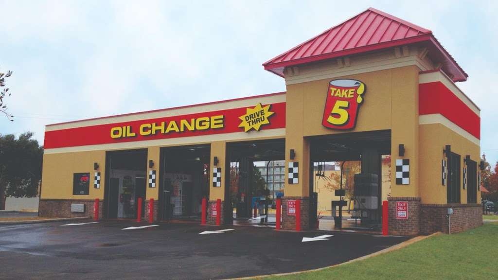 Take 5 Oil Change | 2804 FL-60 East, Lake Wales, FL 33898, USA | Phone: (863) 455-7526