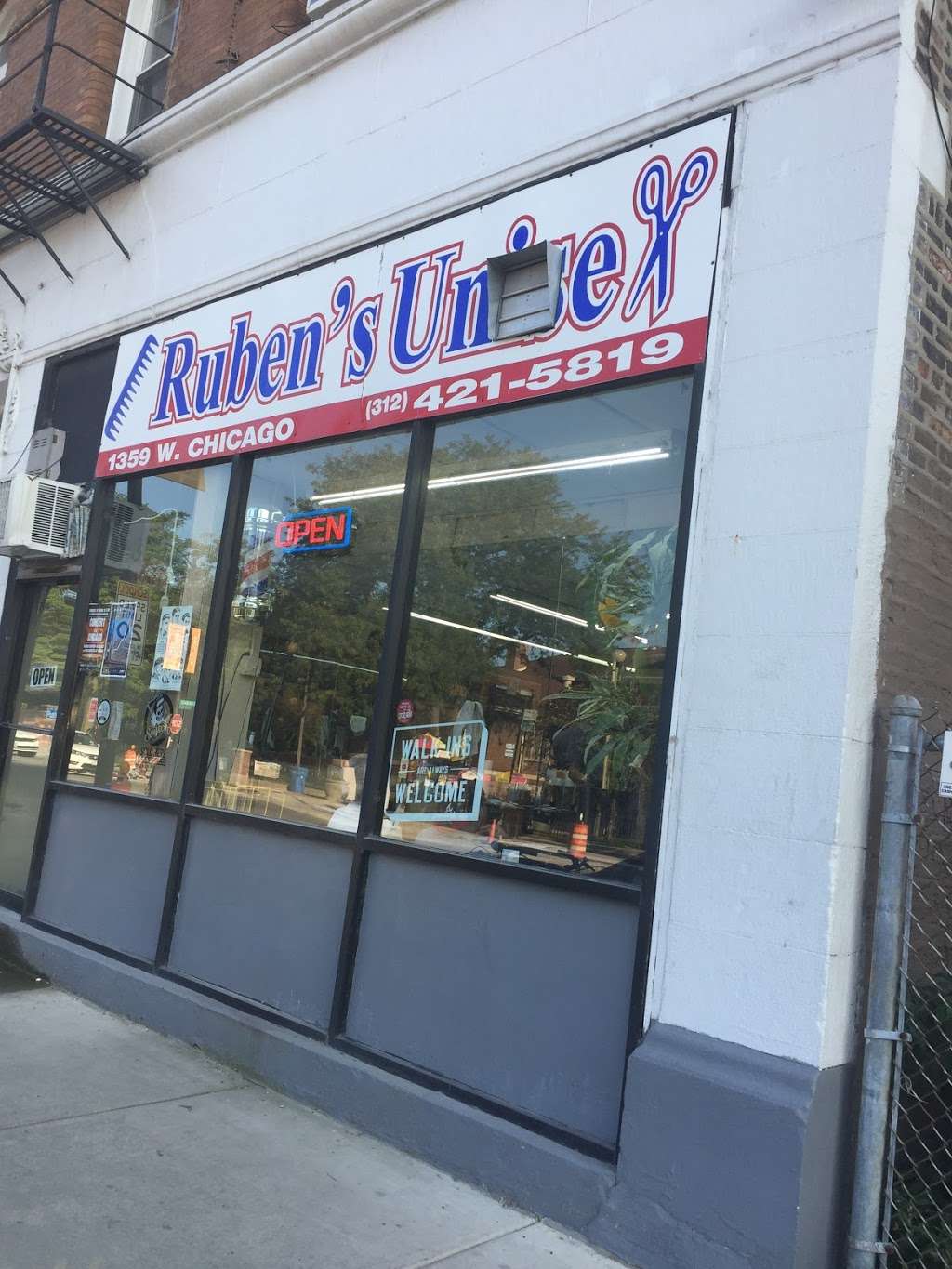Rubens Unisex | 1359 W Chicago Ave # 1, Chicago, IL 60642, USA | Phone: (312) 421-5819