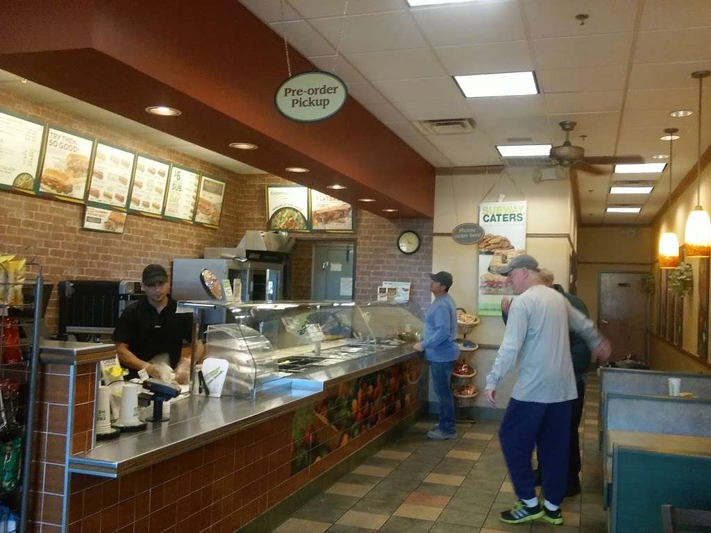 Subway Restaurants | Desert View Sq, 777 E Thunderbird Rd Suite 104, Phoenix, AZ 85022, USA | Phone: (602) 843-6600