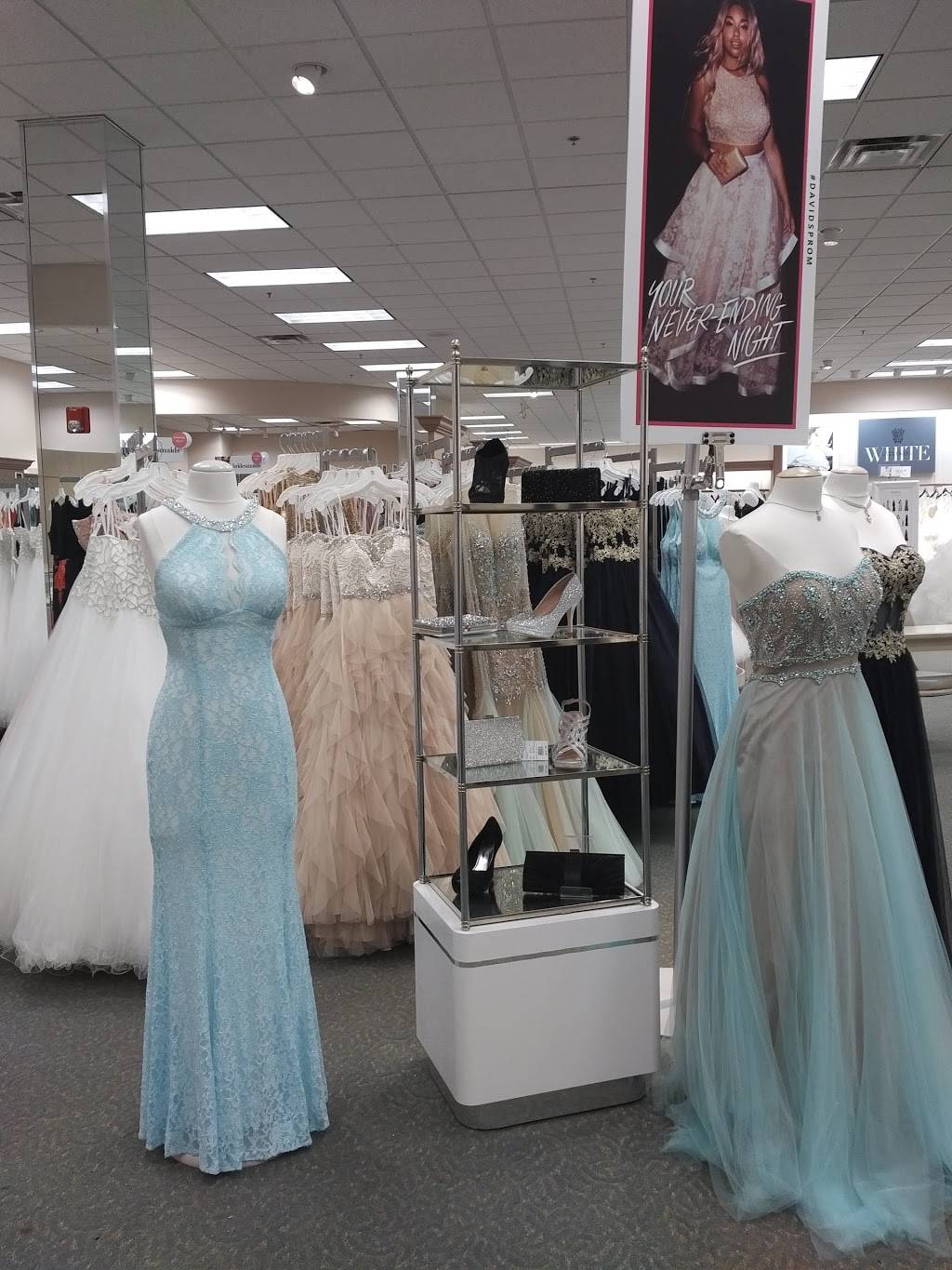 David’s Bridal | 8111 NW Roanridge Rd, Kansas City, MO 64151 | Phone: (816) 584-8478