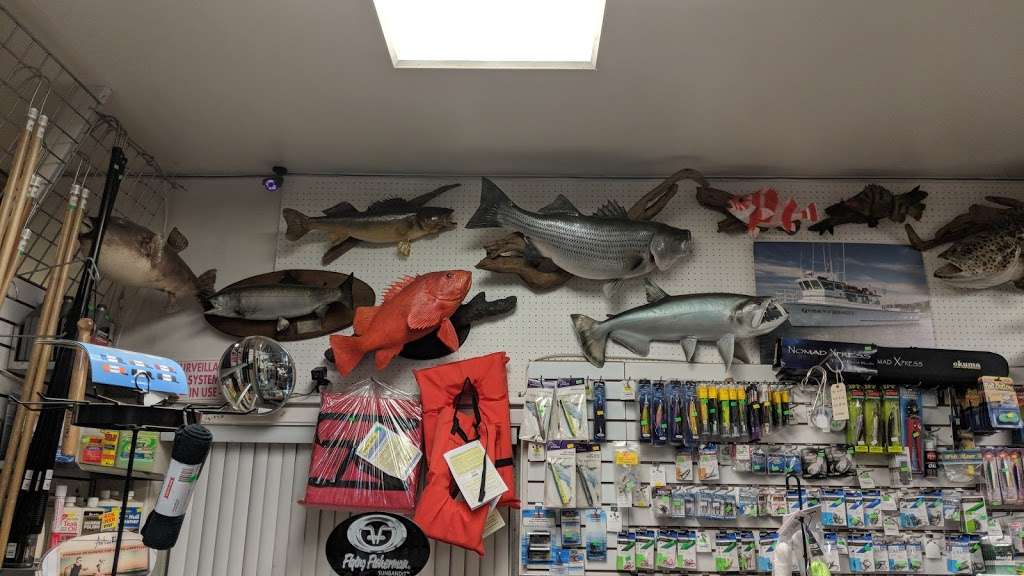 Half Moon Bay Sportfishing & Tackle | 27 Johnson Pier, Half Moon Bay, CA 94019 | Phone: (650) 728-3377