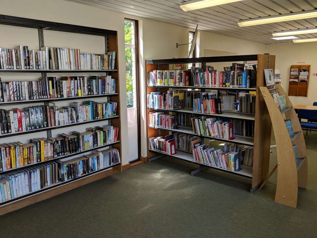 Knebworth Library | 7 St Martins Rd, Knebworth SG3 6ER, UK | Phone: 0300 123 4049