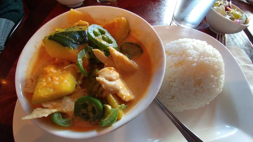 Mai Thai | 13700 Doolittle Dr, San Leandro, CA 94577 | Phone: (510) 351-9898