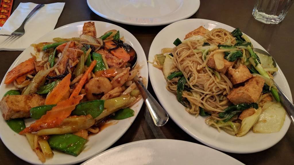 Ducs Vietnamese and Chinese Cuisine | 783 Radio Dr #100b, Woodbury, MN 55125, USA | Phone: (651) 735-1044