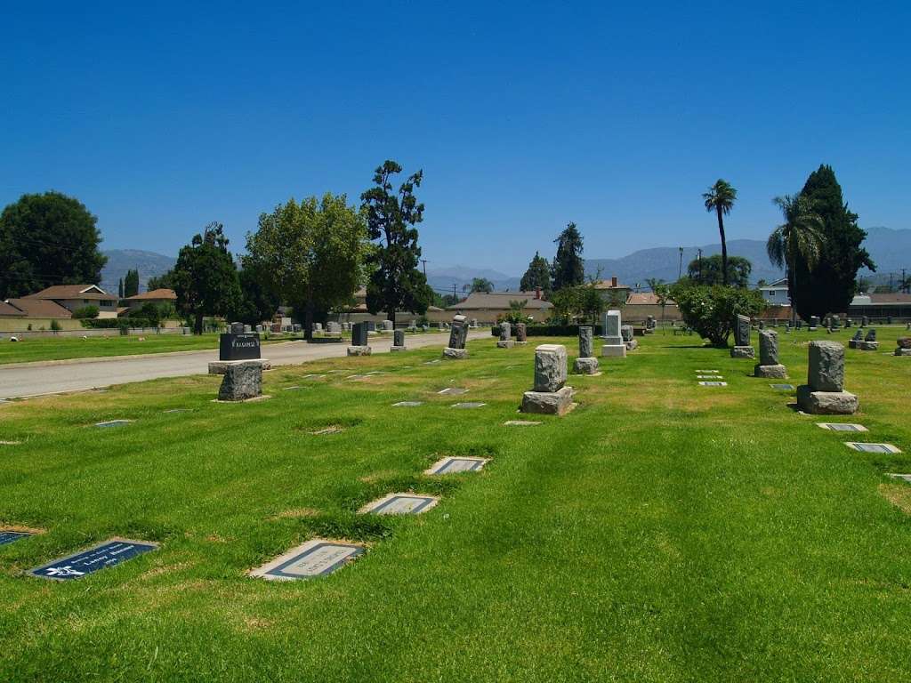 Laverne Cemetery | 3201 B St, La Verne, CA 91750, USA | Phone: (909) 593-1415