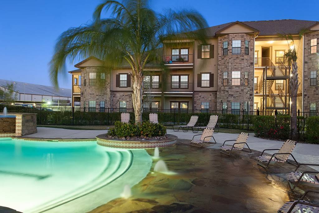 Encore Crossings Apartments | 2202 Nodding Pines Dr, Corpus Christi, TX 78414, USA | Phone: (361) 992-8100