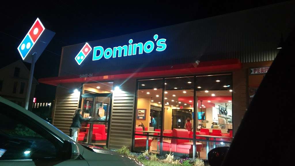 Dominos Pizza | 374 Chelmsford St, Lowell, MA 01851, USA | Phone: (978) 441-1000