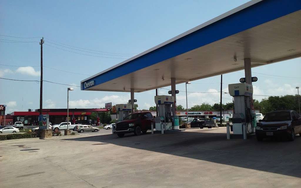 STAR STOP 48 | 9350 North Fwy, Houston, TX 77037 | Phone: (281) 239-6133