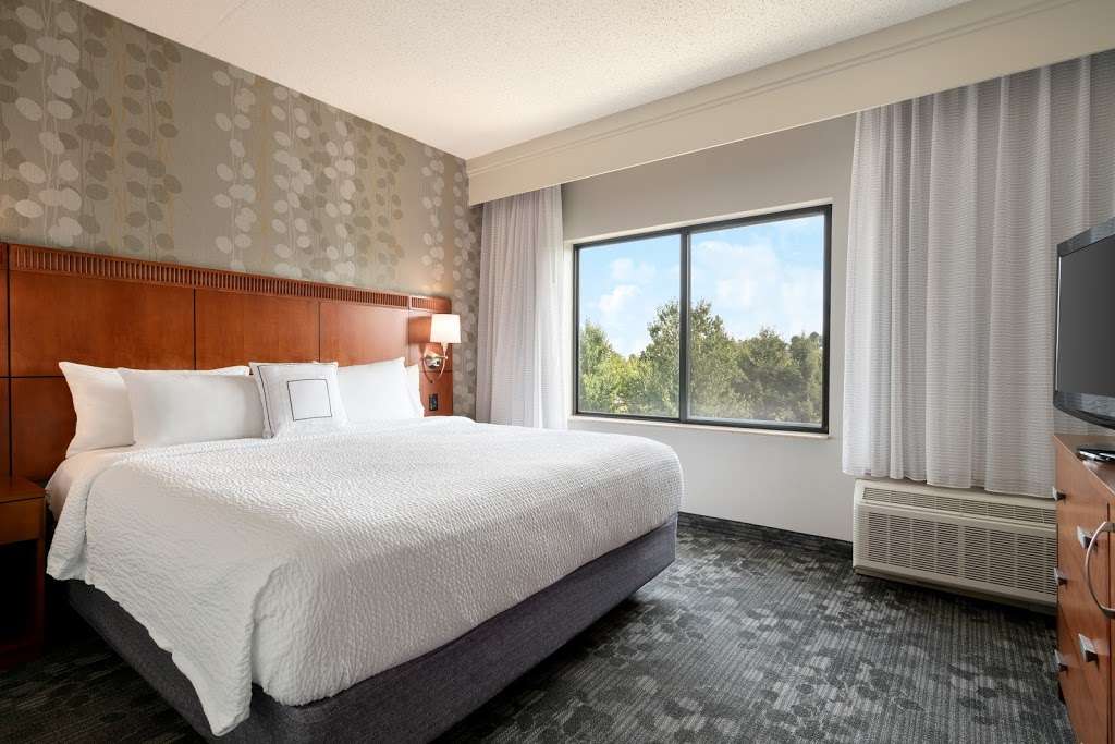 Courtyard by Marriott Ewing Princeton | 360 Scotch Rd, Ewing Township, NJ 08628, USA | Phone: (609) 771-8100