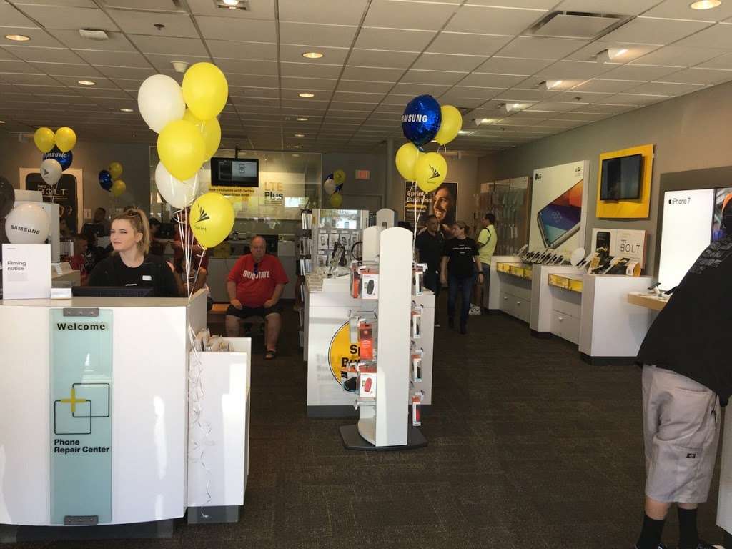 Sprint Wireless | 2222 S Kirkman Rd, Orlando, FL 32811, USA | Phone: (407) 588-0351