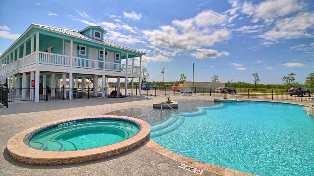 USA RV Resorts La Marque | 4313 FM 2004, La Marque, TX 77568, USA | Phone: (409) 316-4558