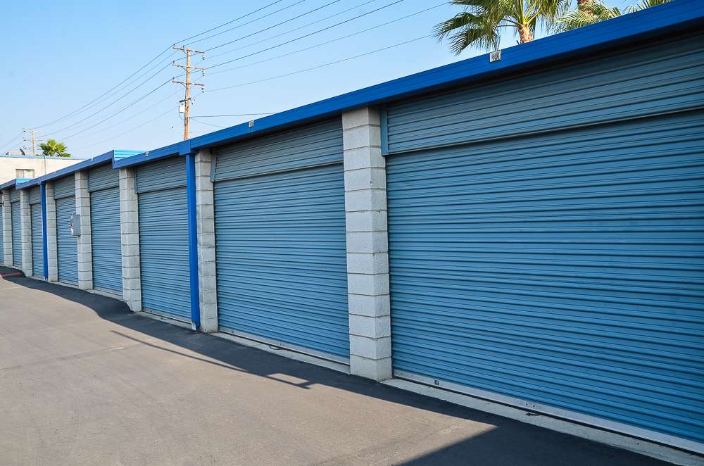 Mentone Self Storage | 2055 Mentone Blvd, Mentone, CA 92359, USA | Phone: (909) 794-4545