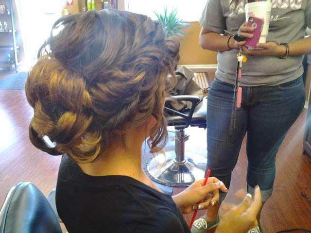 Alicia Robinson inn,,Salon One | 1407 S Broadway, Oak Grove, MO 64075 | Phone: (816) 625-0211