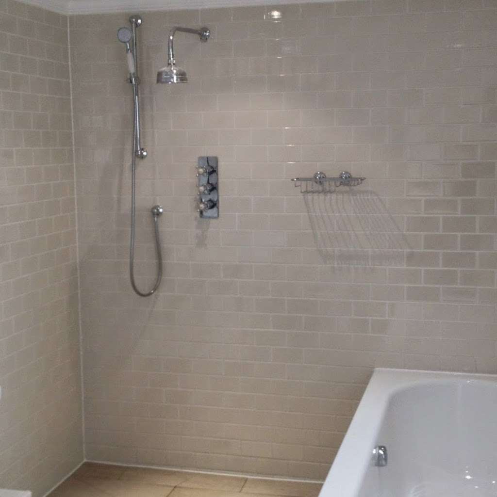 Fit My London Bathroom | 3 Vincent Court, London, Wimbledon SW19 4HG, UK | Phone: 020 8947 6680