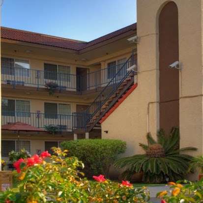 Lambert Inn | 13318 Lambert Rd, Whittier, CA 90602 | Phone: (562) 693-1099