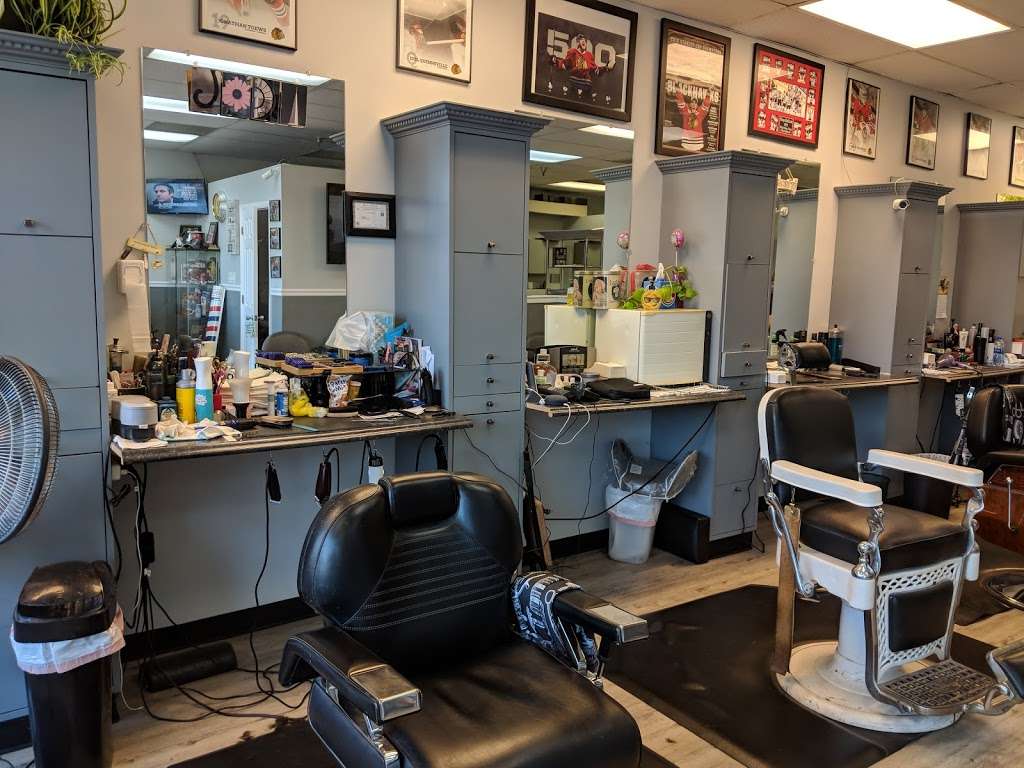 Jodis Barber Shop | 325 Veterans Pkwy, Bolingbrook, IL 60490, USA | Phone: (815) 886-9816