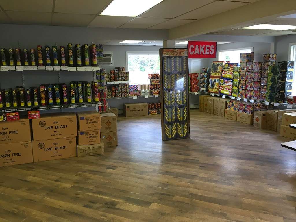 The Fireworks Superstore | 5461 PA-115, Blakeslee, PA 18610 | Phone: (570) 643-7625