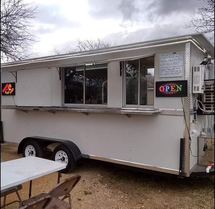 El Padrino Food Trailer | 4140 Eichman Rd, Poteet, TX 78065, USA | Phone: (210) 315-5218