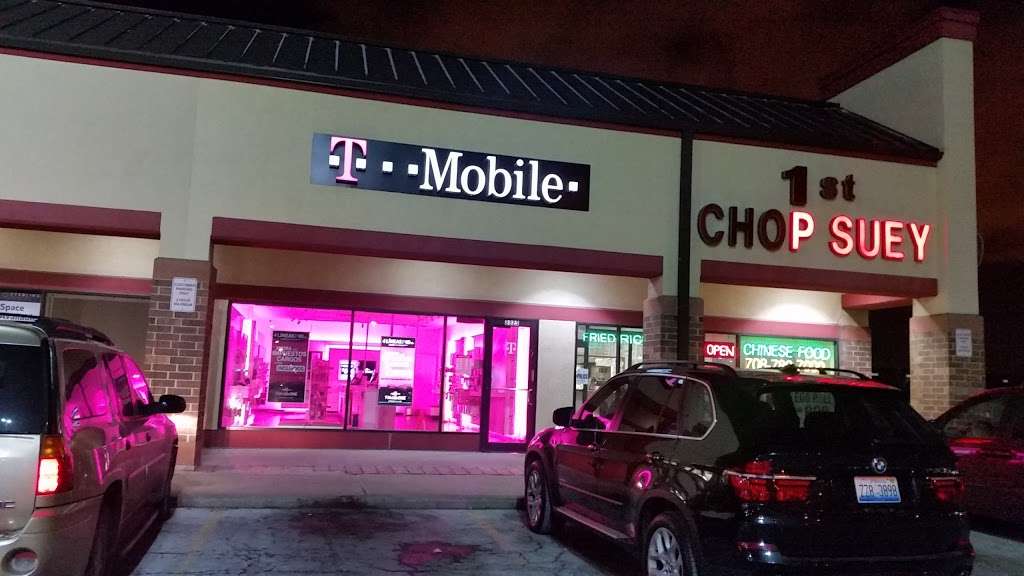 T-Mobile | 2323 S Cicero Ave, Cicero, IL 60804 | Phone: (708) 652-3333