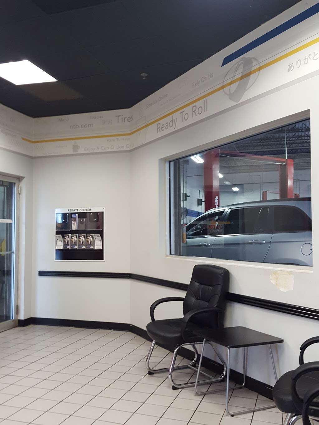 NTB-National Tire & Battery | 11041 East Fwy, Houston, TX 77029, USA | Phone: (713) 671-2524