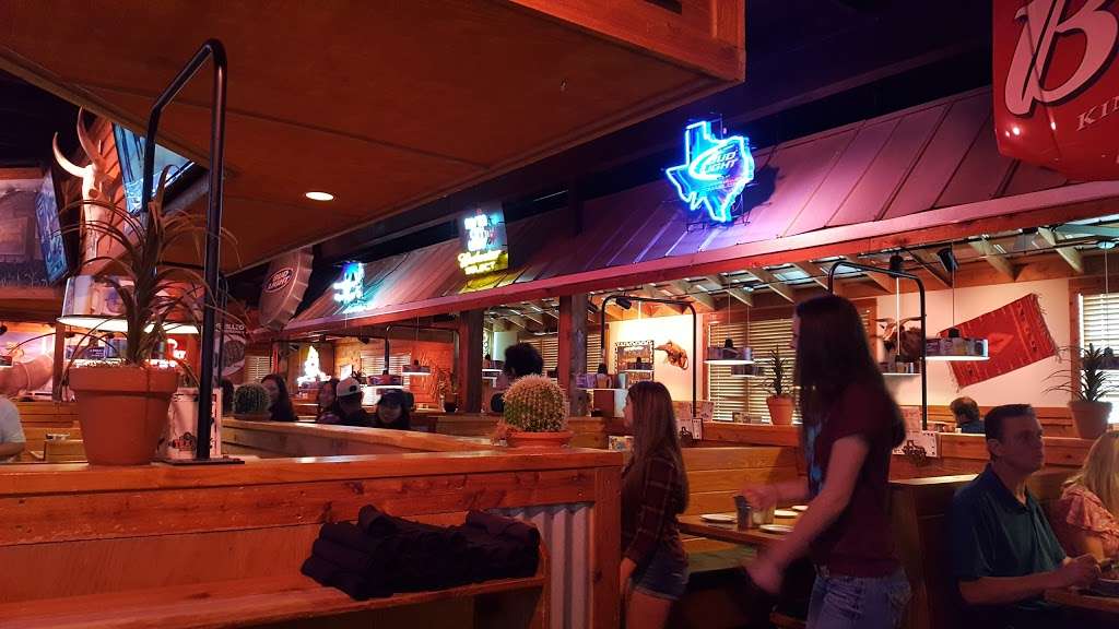 Texas Roadhouse | 24020 Southwest Fwy, Rosenberg, TX 77471, USA | Phone: (281) 341-7427