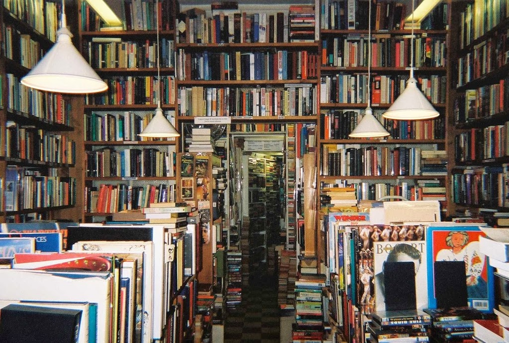 House of Books | 9184 Neath St, Ventura, CA 93004, USA | Phone: (805) 647-3344