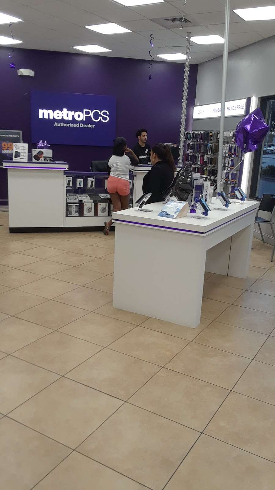 Metro by T-Mobile | 3102 S University Dr, Miramar, FL 33025 | Phone: (954) 430-6363