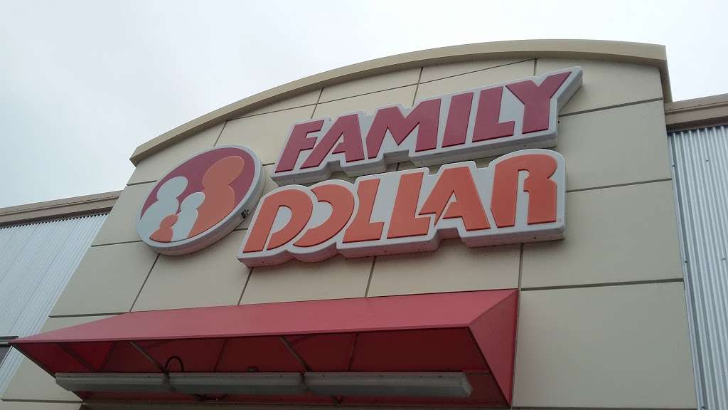 Family Dollar | 125 S Market Blvd, Webster, FL 33597, USA | Phone: (352) 444-7289