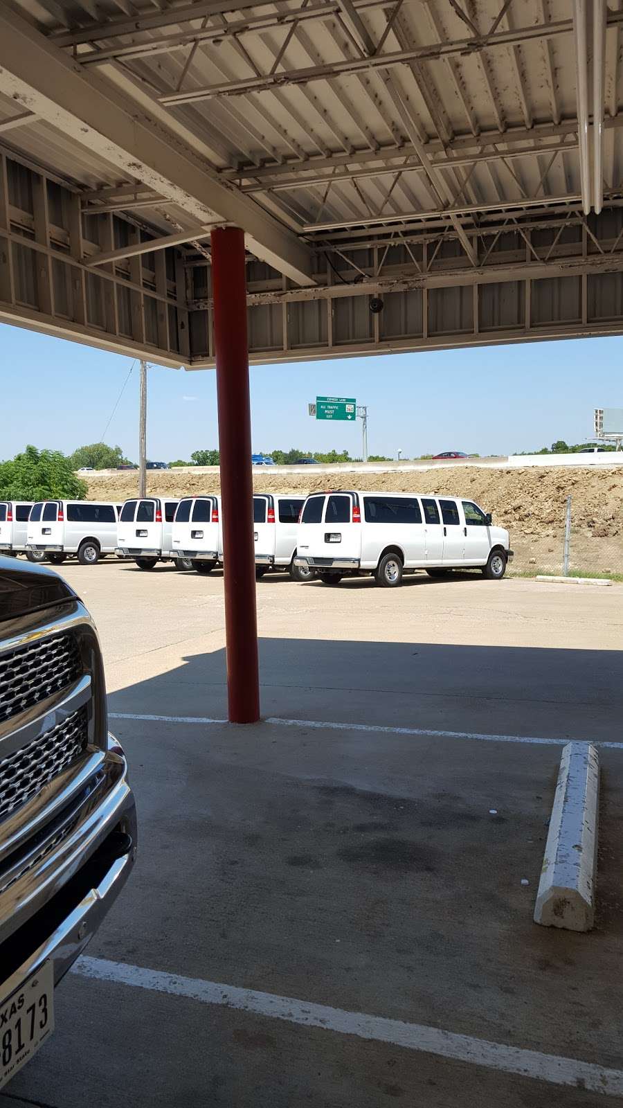 Capps Van & Truck Rental | 636 W Tarrant Rd, Grand Prairie, TX 75050, USA | Phone: (972) 263-5055