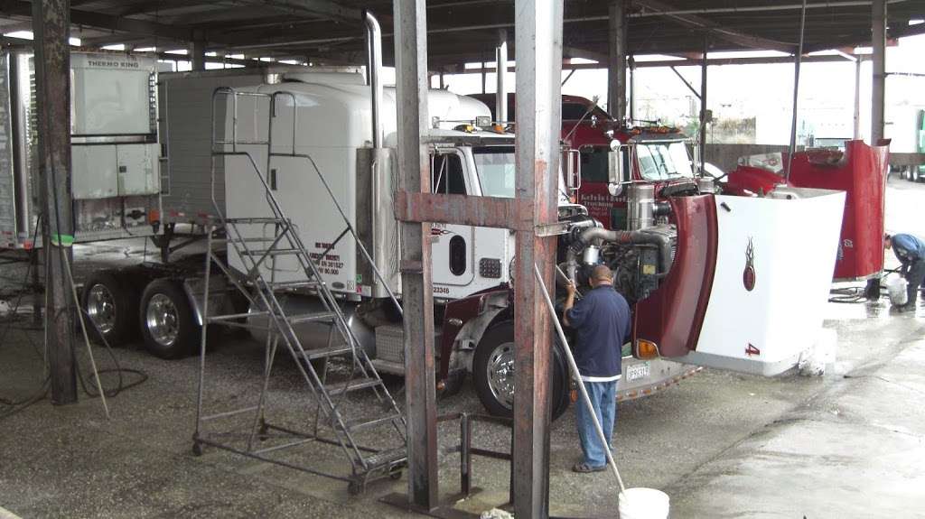 Adc Truck Wash | 7799 Telegraph Rd, Montebello, CA 90640, USA | Phone: (323) 727-0806