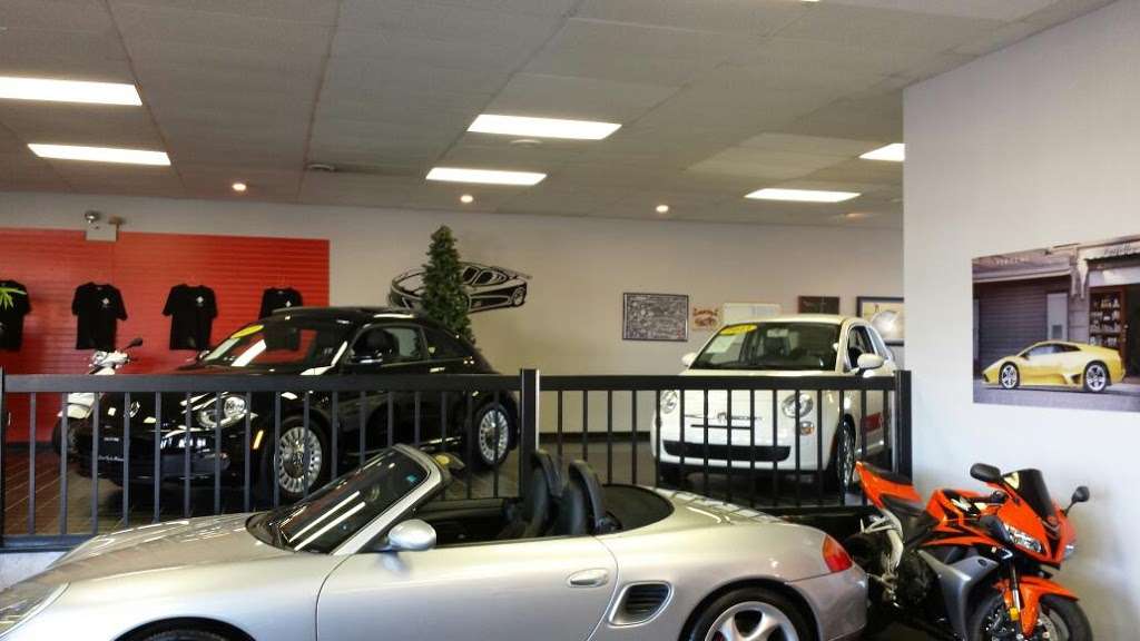 St Charles Motor Cars | 2901 W Main St, St. Charles, IL 60175, USA | Phone: (630) 377-9900