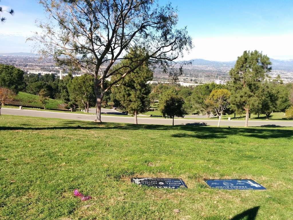 Rose Hills Memorial Park | Whittier, CA 90601 | Phone: (562) 692-1212