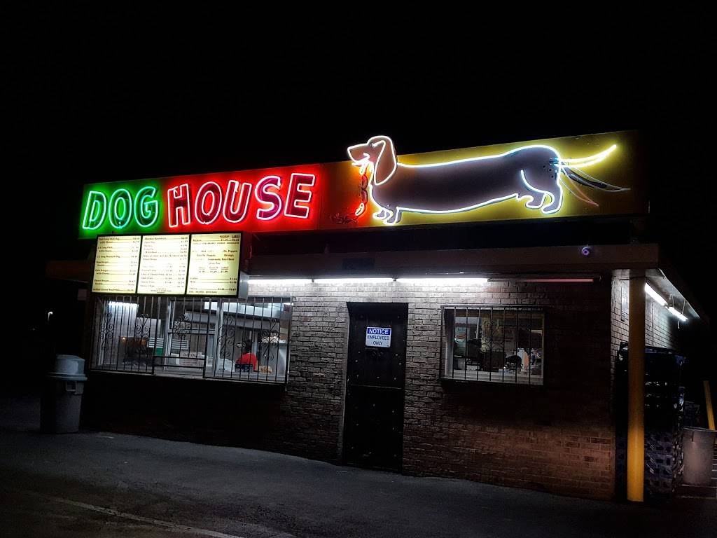 Dog House Drive In | 1216 Central Ave NW, Albuquerque, NM 87102, USA | Phone: (505) 243-1019