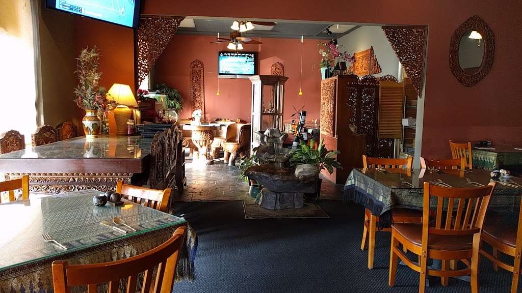 Chanida Thai Cuisine | 34664 County Line Rd, Yucaipa, CA 92399, USA | Phone: (909) 446-0588