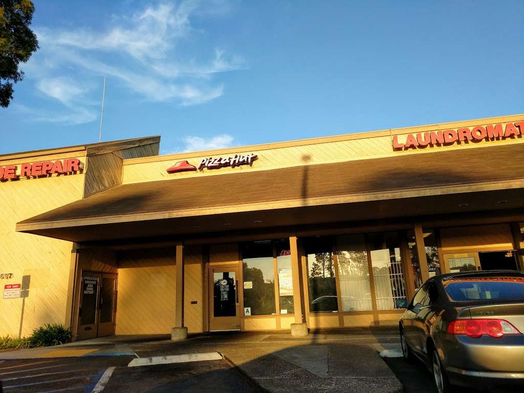 Pizza Hut | 2695 Mission Village Dr, San Diego, CA 92123, USA | Phone: (858) 496-7996