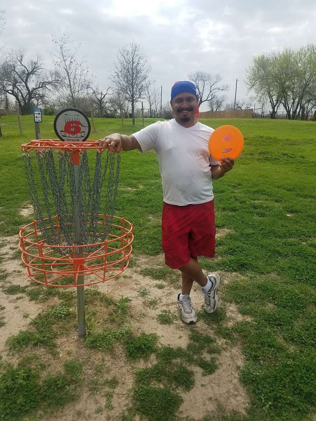 Graytown Park Disc Golf | 1239 County Rd 125, Elmendorf, TX 78112, USA | Phone: (866) 345-7272