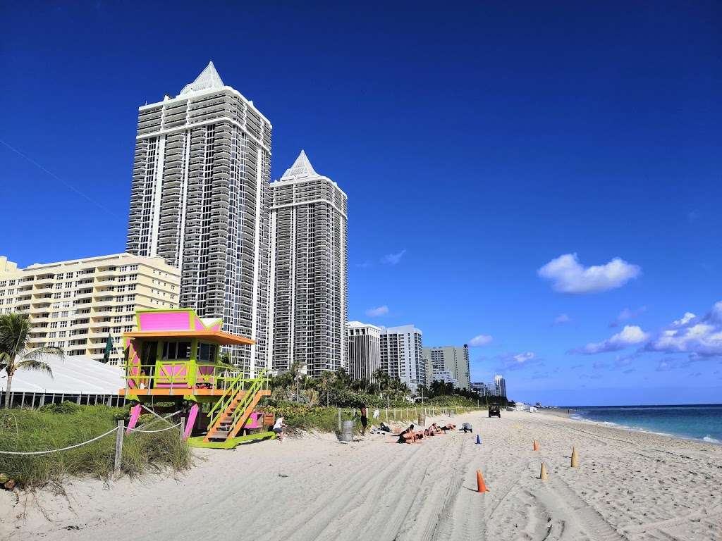 Indian Beach Park | 4601 Collins Ave, Miami Beach, FL 33140, USA | Phone: (305) 673-7767