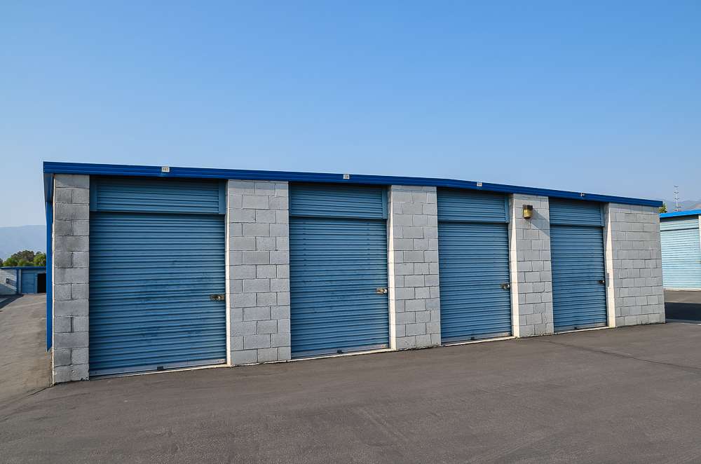 Mentone Self Storage | 2055 Mentone Blvd, Mentone, CA 92359, USA | Phone: (909) 794-4545