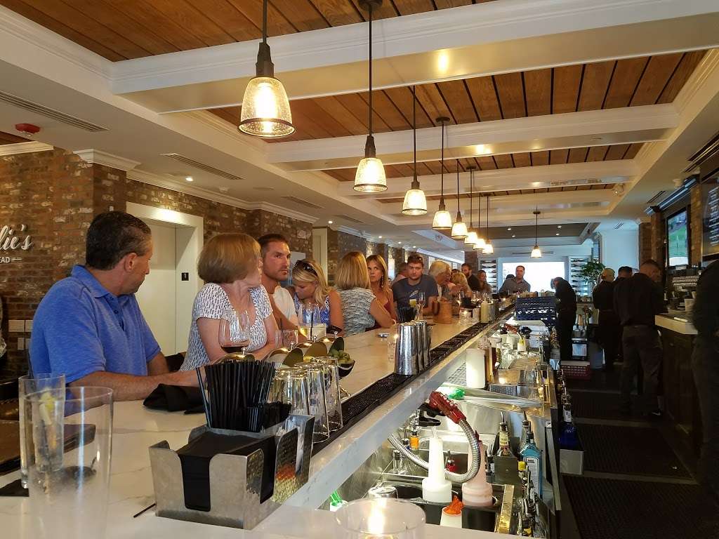 Charlies of Bay Head | 72 Bridge Ave, Bay Head, NJ 08742, USA | Phone: (732) 295-1110