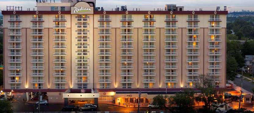 Radisson Hotel JFK Airport | 135-30 140th St, Jamaica, NY 11436, USA | Phone: (718) 322-2300