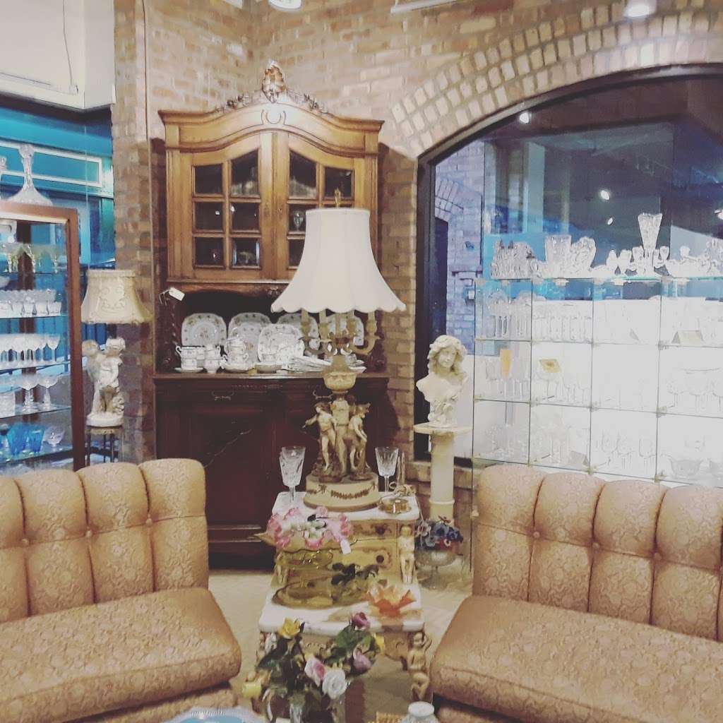 Paris Market Antiques | 200 Applebee St, Barrington, IL 60010, USA | Phone: (847) 756-4174