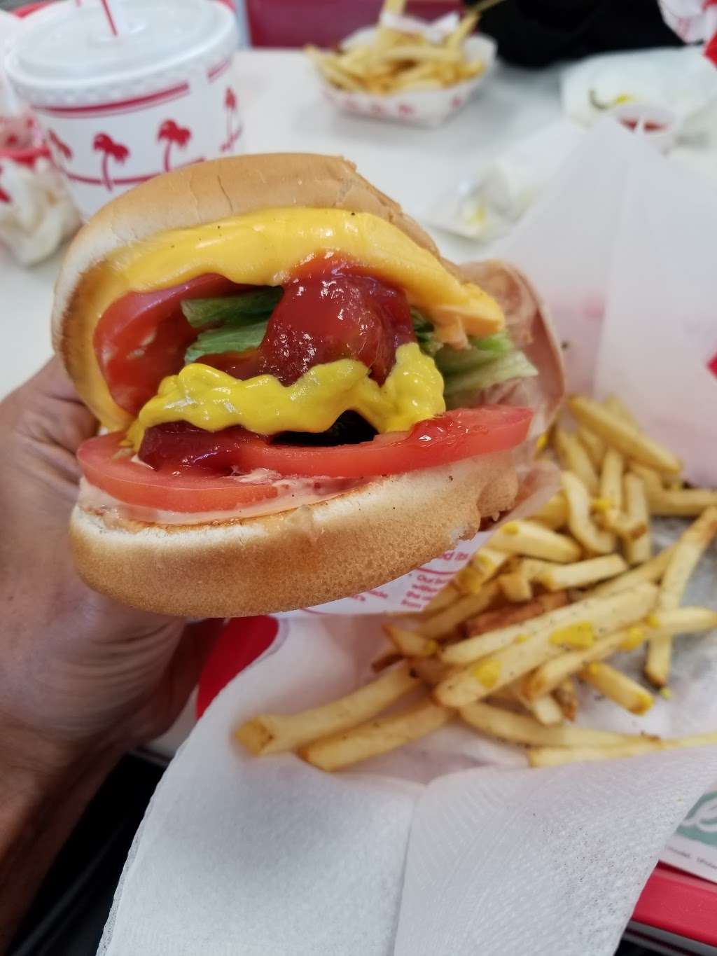 In-N-Out Burger | 7691 E Carson St, Long Beach, CA 90808, USA | Phone: (800) 786-1000