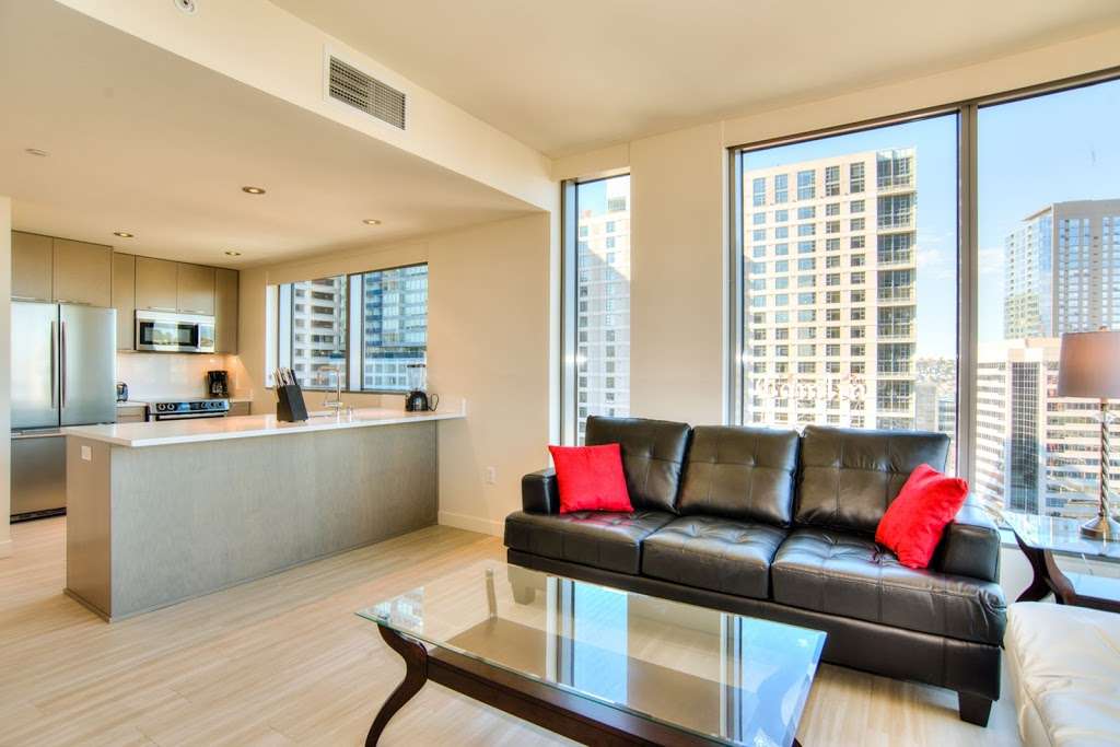 Pelican Modern Apartments in Downtown LA | 1111 Wilshire Blvd, Los Angeles, CA 90017, USA | Phone: (310) 736-9175