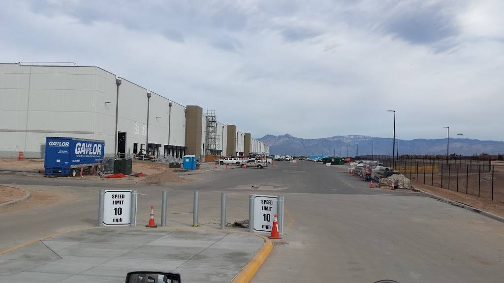 Amazon Fulfillment Center - TUS2 | 6701 S Kolb Rd, Tucson, AZ 85756, USA | Phone: (520) 358-5628