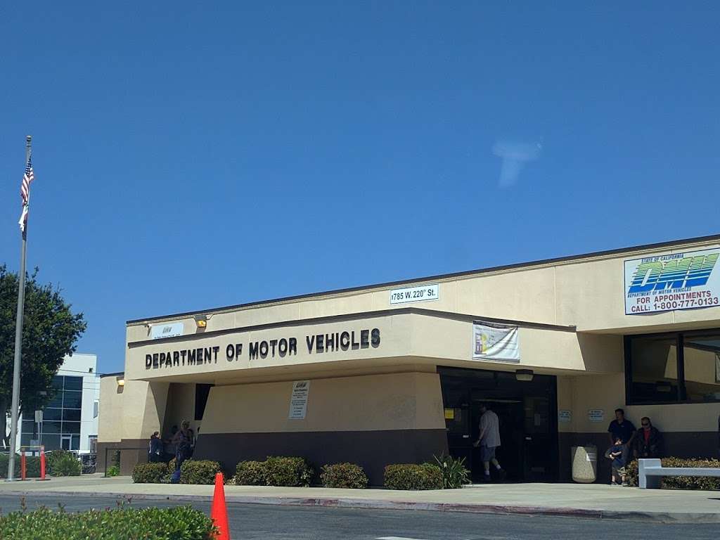 Torrance DMV | 1785 W 220th St, Torrance, CA 90501, USA | Phone: (800) 777-0133