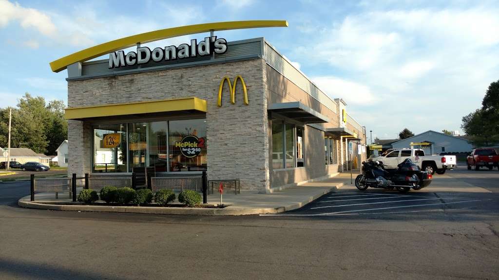 McDonalds | 940 Indianapolis Rd, Greencastle, IN 46135, USA | Phone: (765) 653-3715