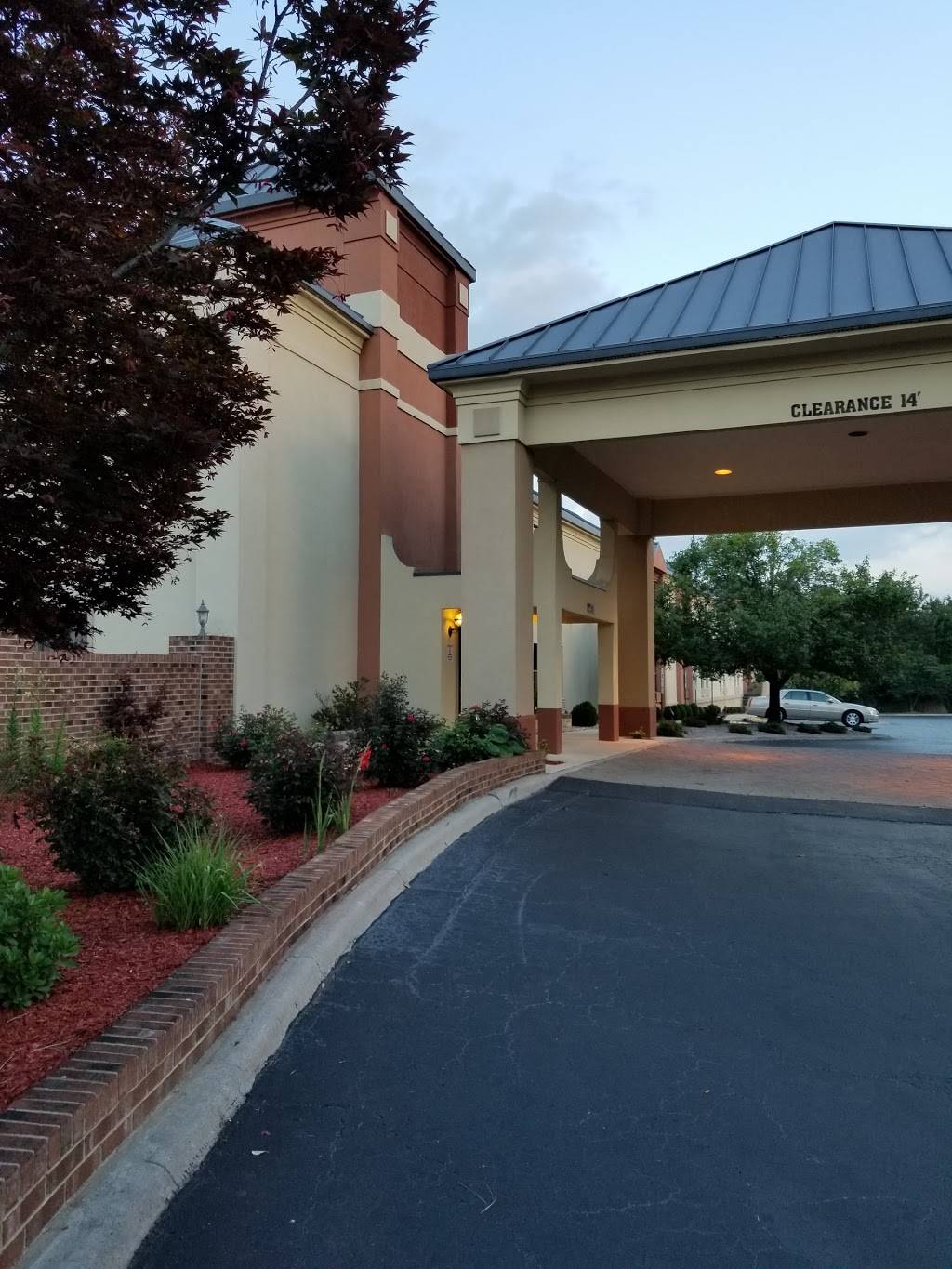 Best Western Butner Creedmoor Inn | 2578 W Lyon Station Rd, Creedmoor, NC 27522, USA | Phone: (919) 575-5942